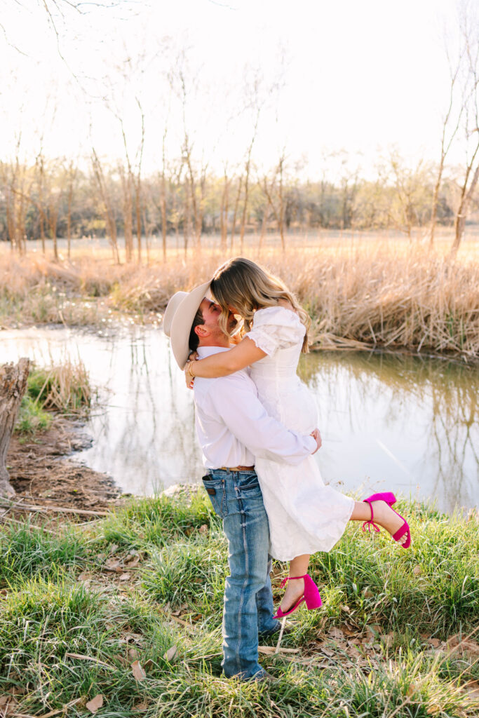 engagement-photos-lubbock-tx-field-session.jpg